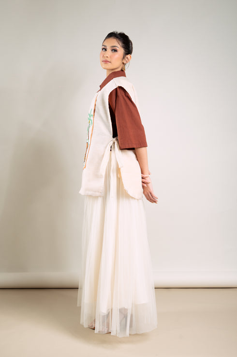 EMGEE by Get Spotted: Bahay Kubo Bib in Pina Fabric (Copy)